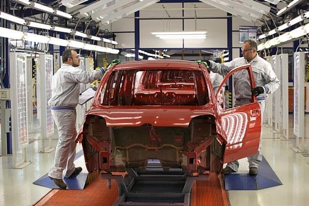 Panda-Produktion im italienischen Fiat-Werk Giambattista Vico.  Foto:Auto-Medienportal.Net/Fiat